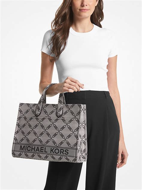 grand sac fourre tout michael kors|Michael Kors.